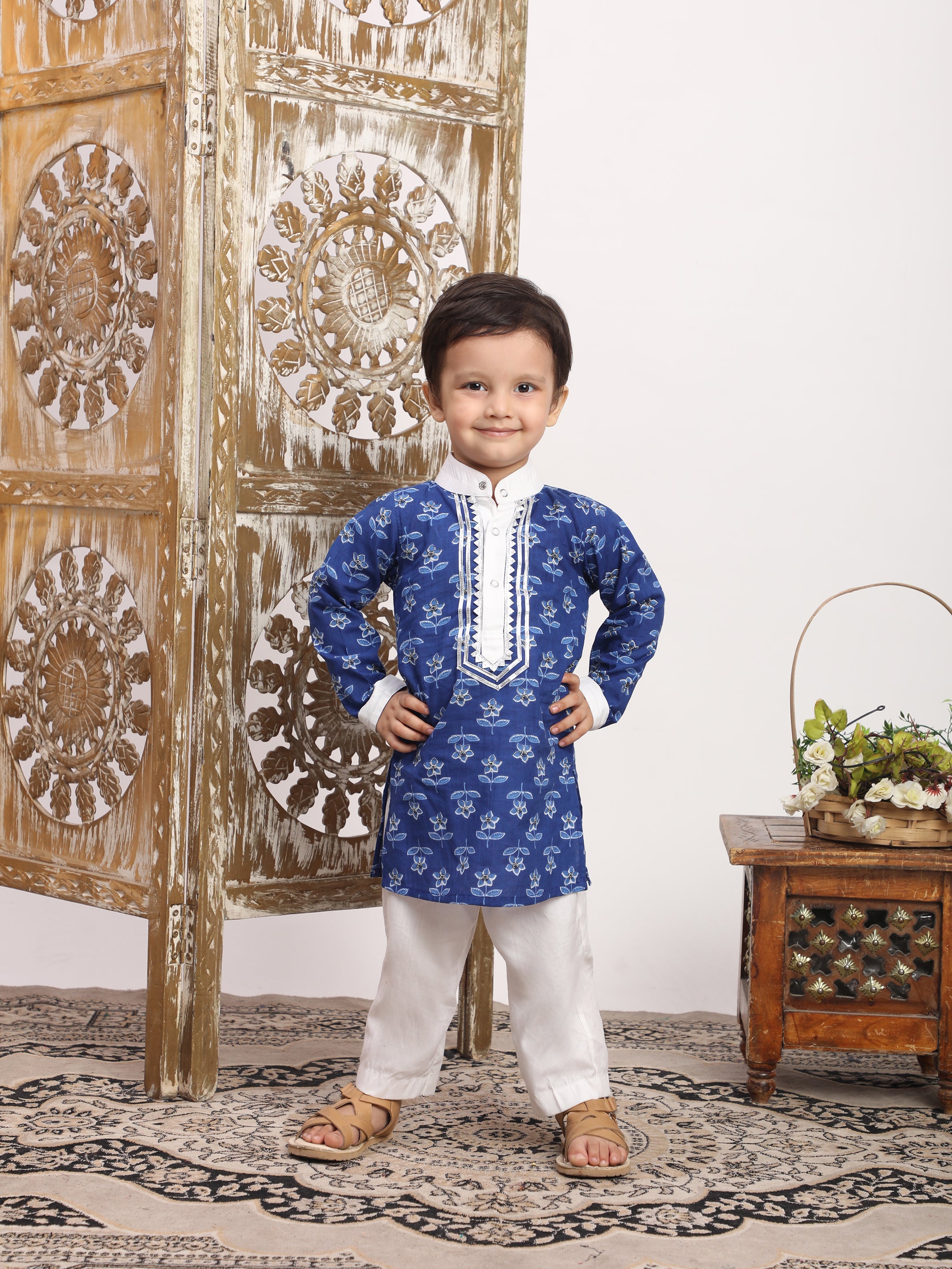 Cotton floral kurta and pajama set -Blue