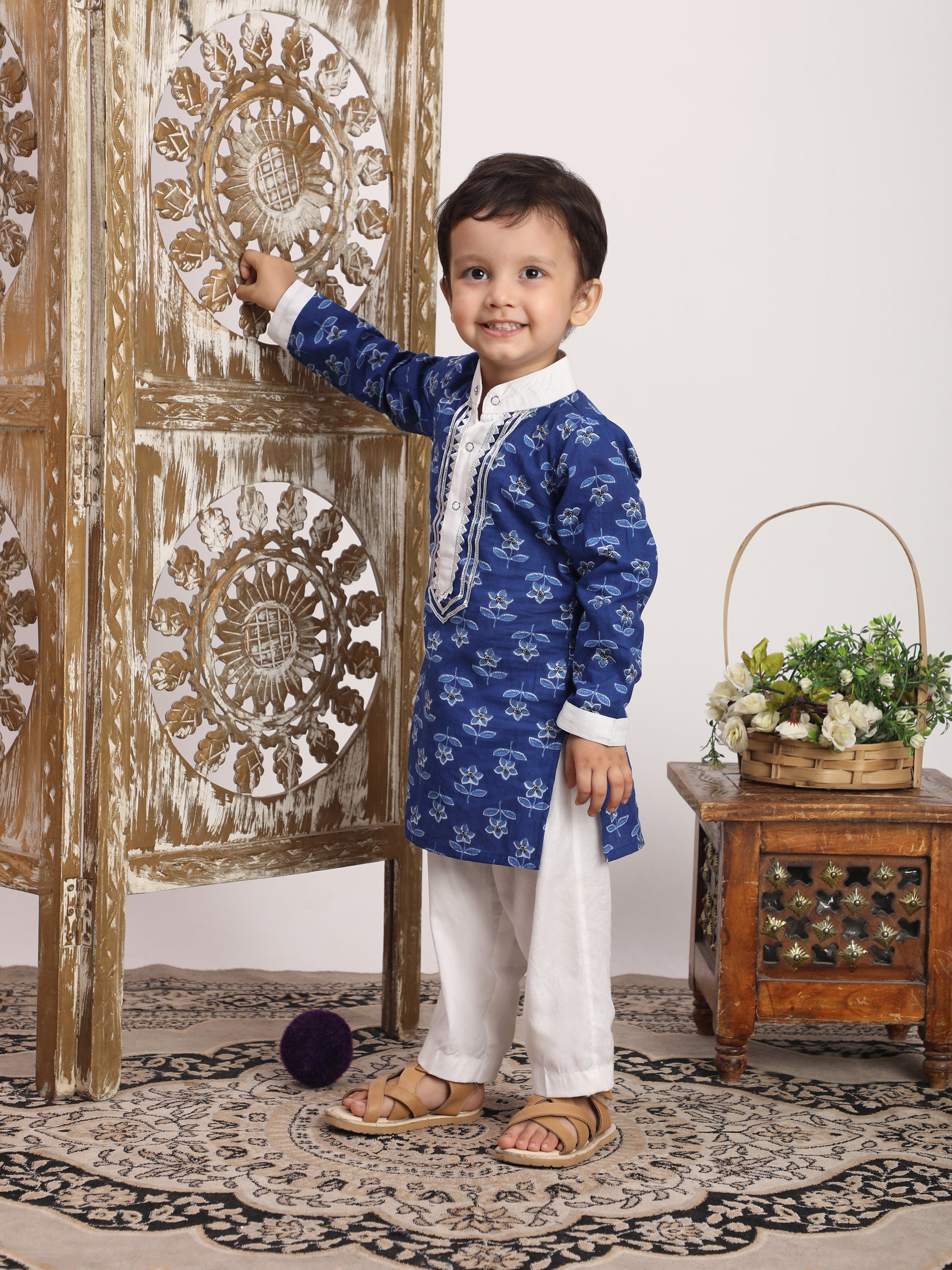 Cotton floral kurta and pajama set -Blue
