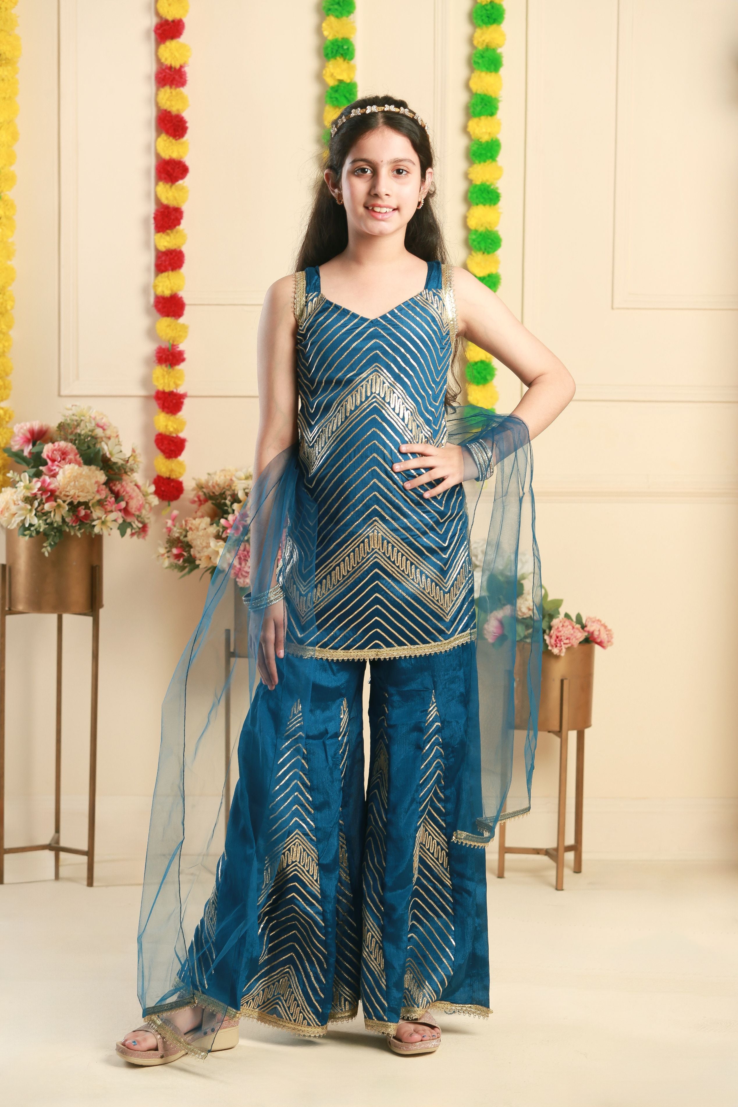 Sleeveless Sharara set with dupatta -T-Chinonbig