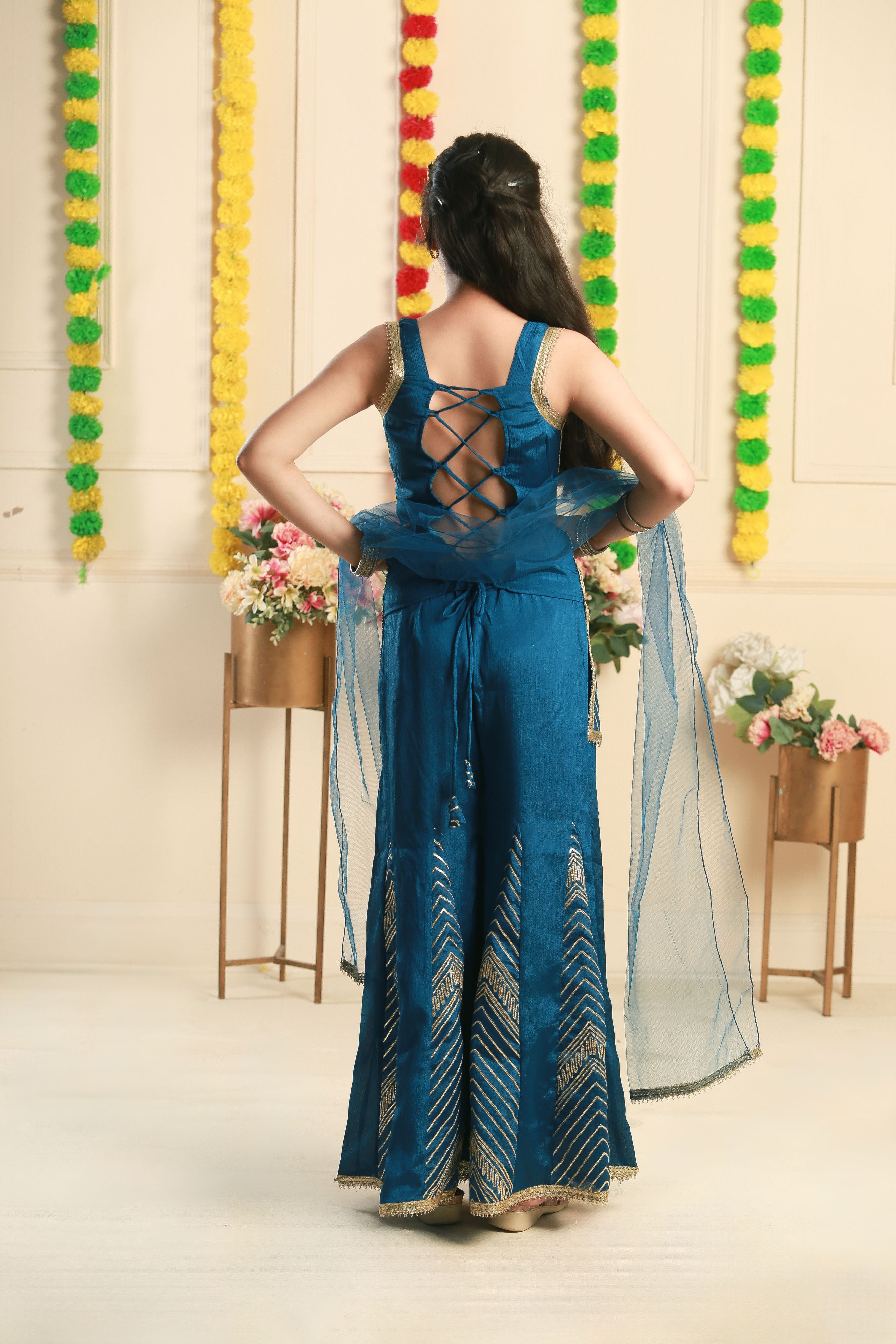 Sleeveless Sharara set with dupatta -T-Chinonbig