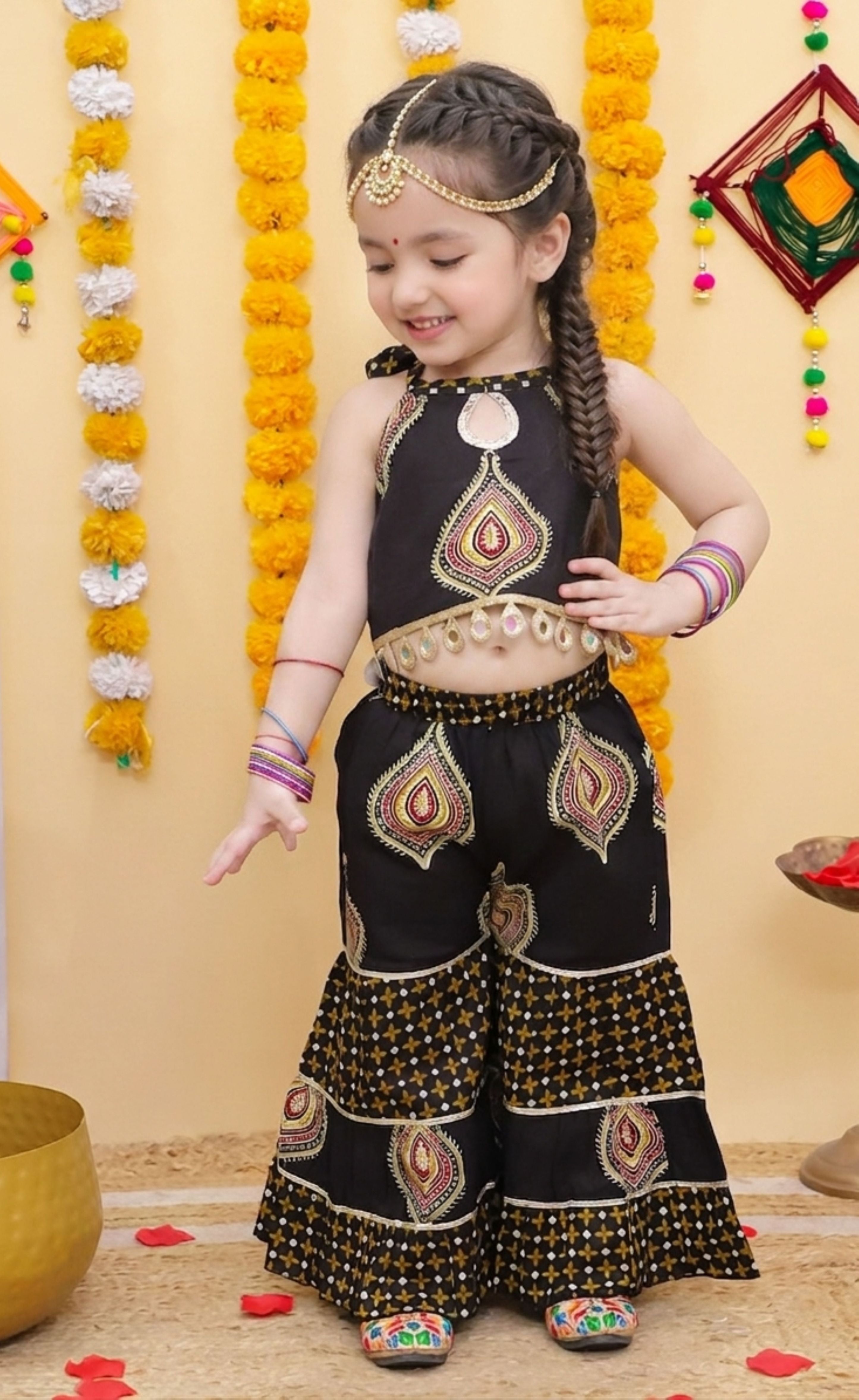 Printed halter neck top and Sharara set-Tblckleafsh