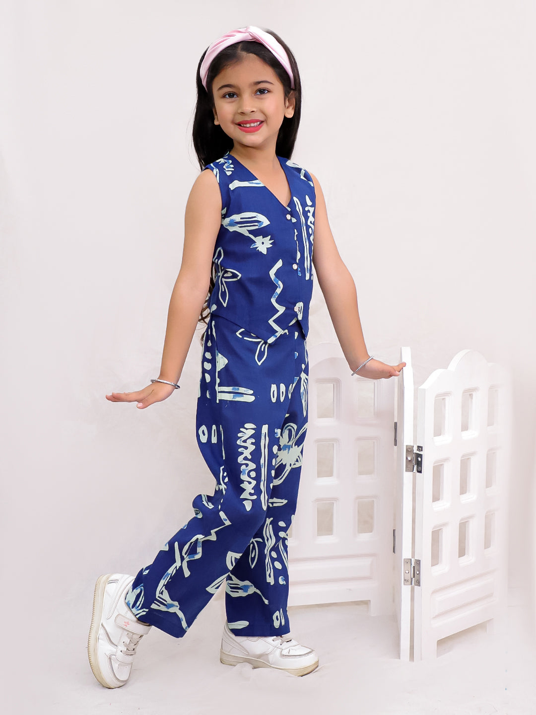 Cotton sleeveless leaf printed top and pant set-T-CDN