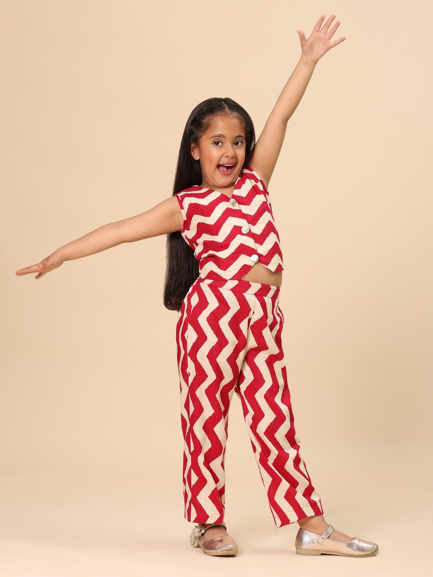 cotton co-ordset with short top and pant