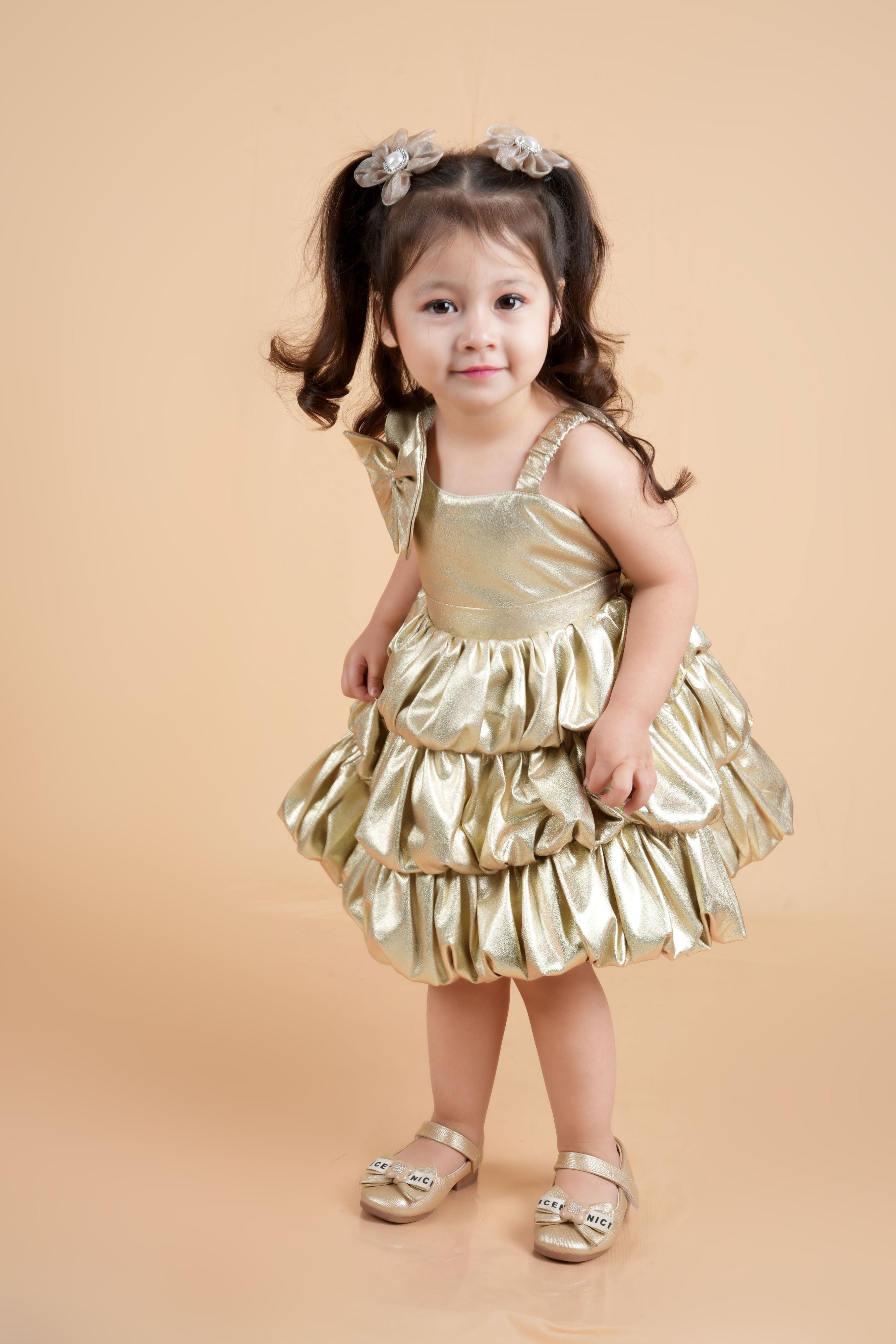 Balloon shaped comfortable party frock-Gold