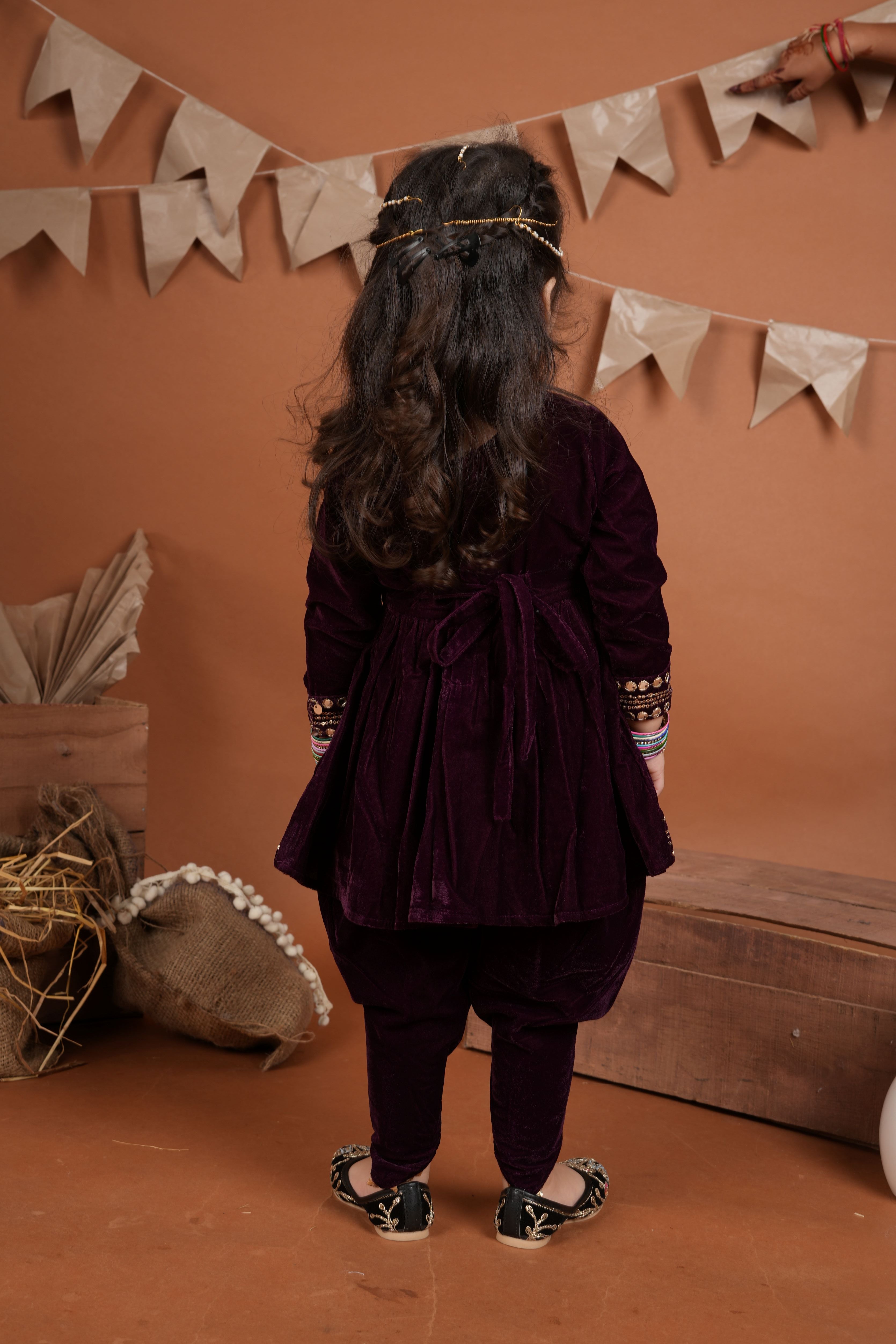 Embroidered velvet Kurti with dhoti - T-wineveldh