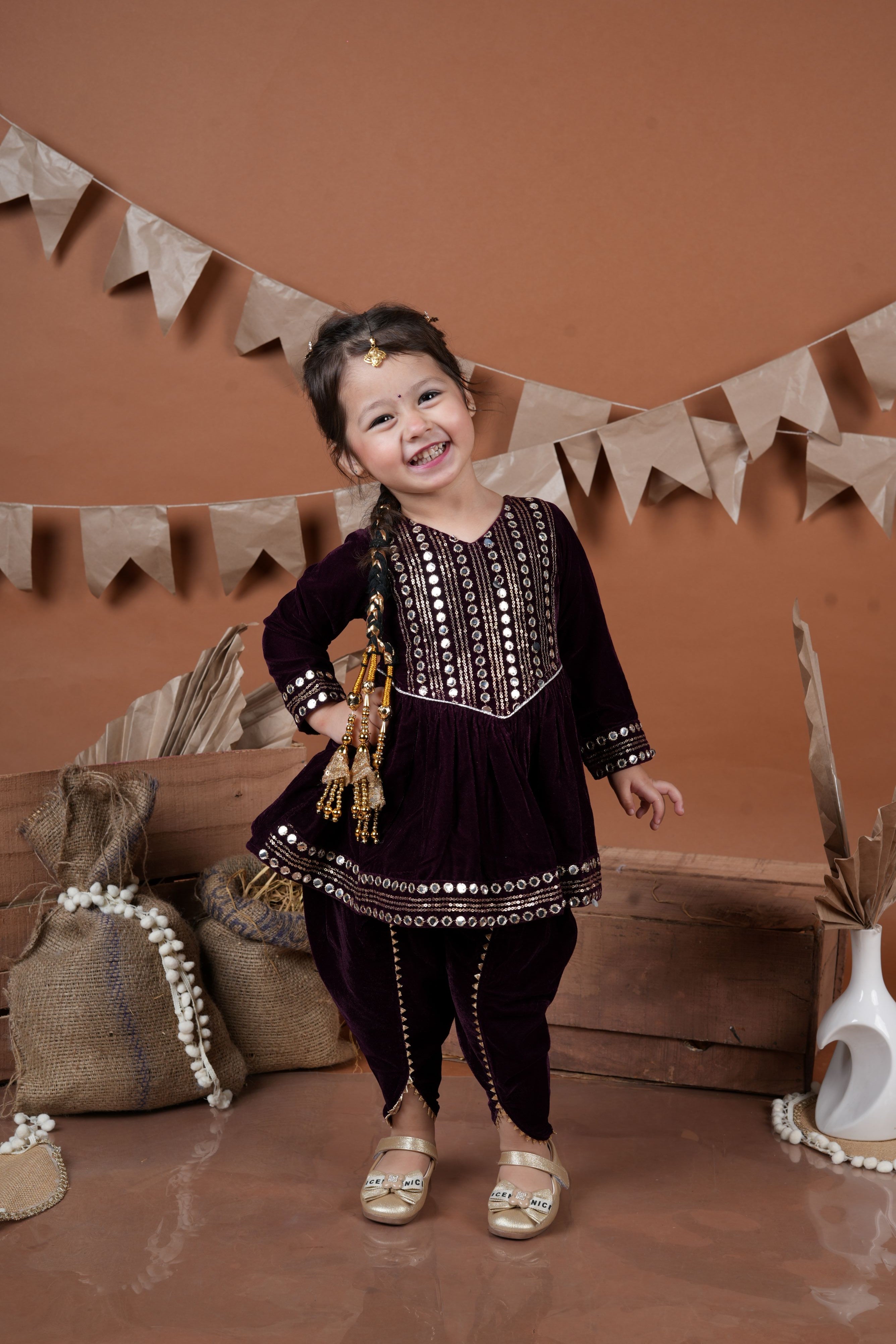 Embroidered velvet Kurti with dhoti - T-wineveldh