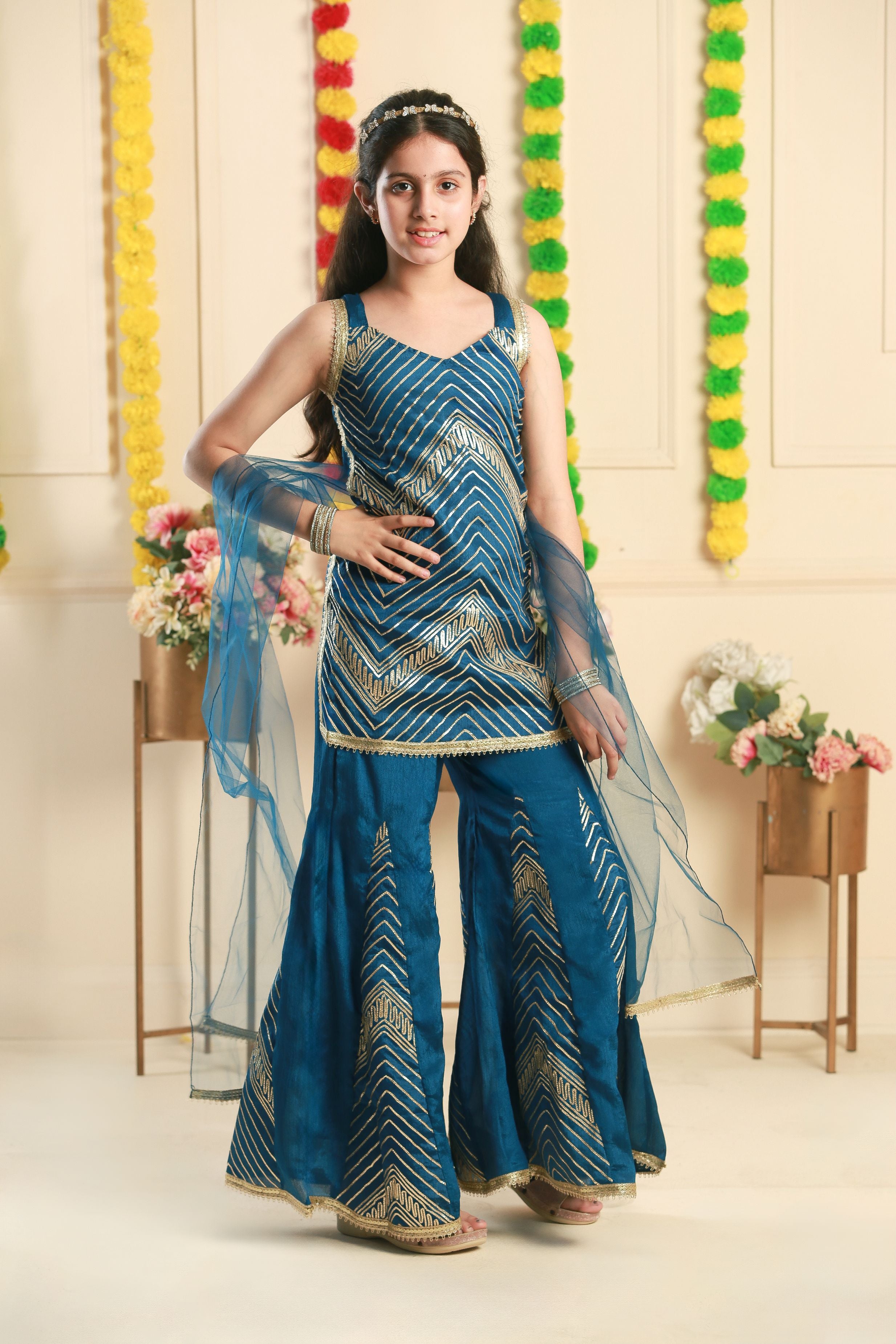 Sleeveless Sharara set with dupatta -T-Chinonbig